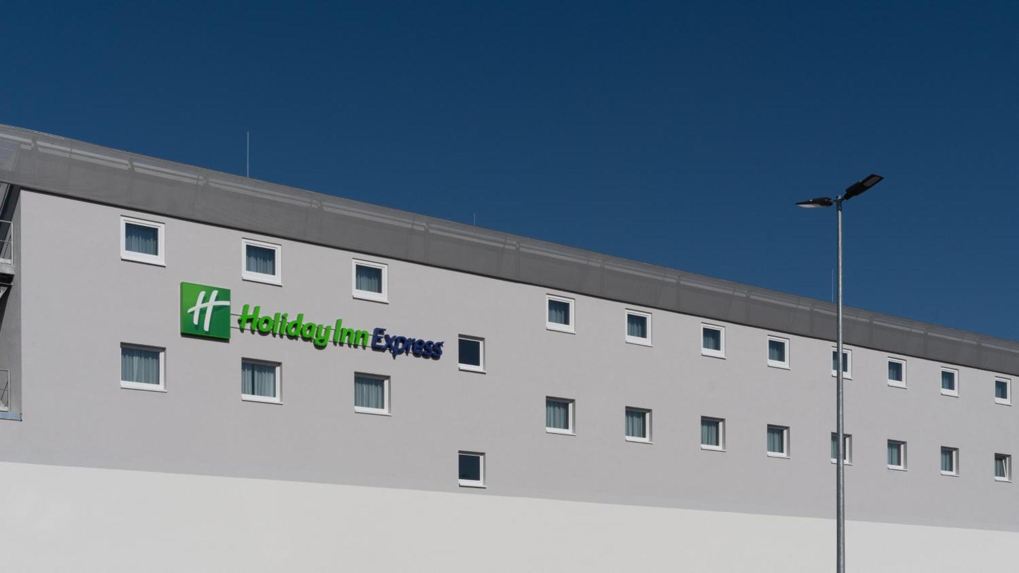 Holiday Inn Express - Hamburg South A7-As42 By Ihg Egestorf Exteriör bild